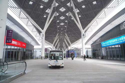 鴻鳴巴士——深圳會(huì)展中心租大巴中巴包車(chē)嘉年華